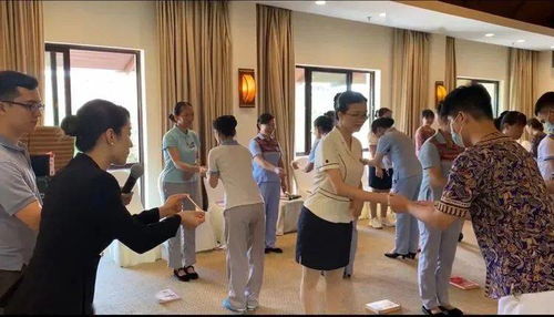 三亚亚龙湾五号度假别墅酒店工会开展服务礼仪强化实训暨摄影摄像服务